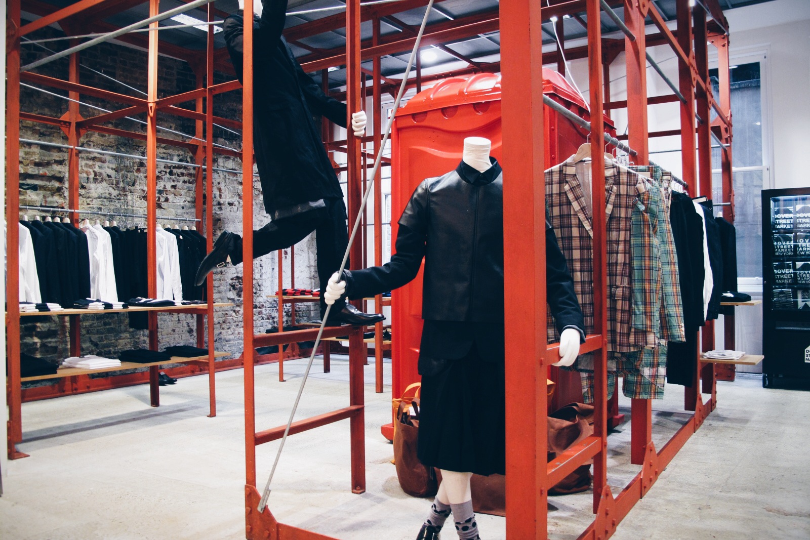 dover street market comme de garcon