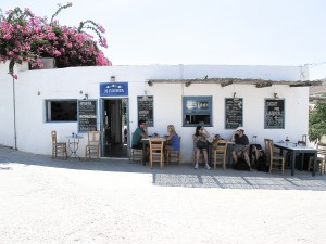 FOLEGANDROS HOTSPOT FIND: POUNTA | meltingbutter.com