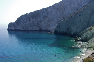 FOLEGANDROS HOTSPOT FIND: VORINA BAY | meltingbutter.com