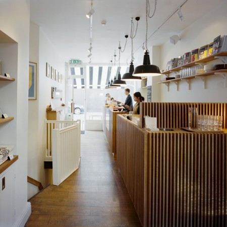 Monocle Cafe London | meltingbutter.com Cafe Hotspot